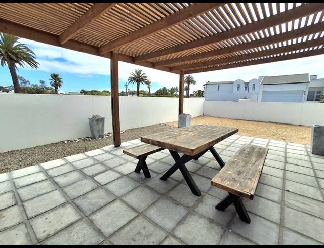 3 BEDROOM HOUSE FOR SALE IN SHELLEY POINT